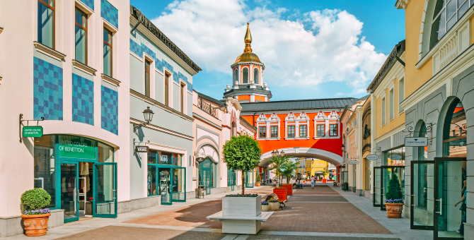 «Outlet Village Белая Дача» и «Outlet Village Пулково» запустили шопинг-марафон