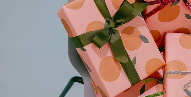 Бренд O Paper Paper выпустил новогоднюю коллекцию упаковочной бумаги и открыток