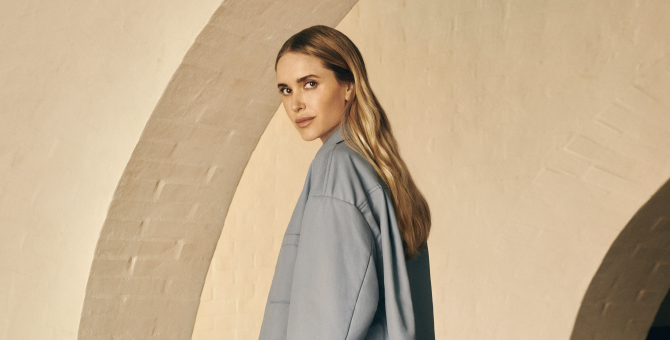 Mango показал коллаборацию со стилистом Перниль Тейсбек