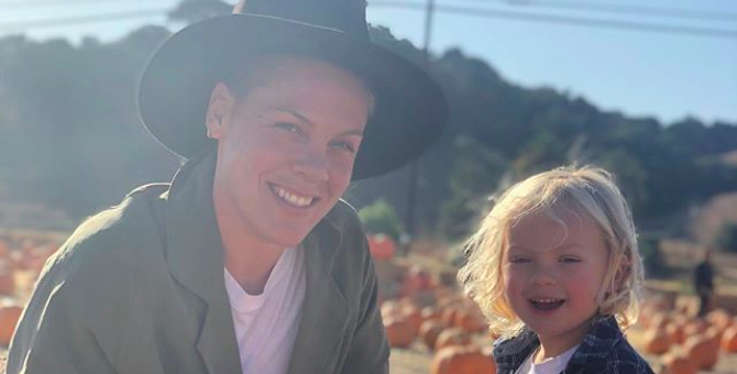 Пинк рассказала, как она и ее сын переболели коронавирусом