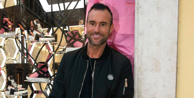 Филиппа Плейна обвинили в гомофобии и дискриминации на рабочем месте