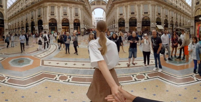 Prada запустил виртуальные экскурсии по своему производству, арт-пространствам и бутикам