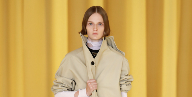 Prada проведет двойной показ в Милане и Шанхае