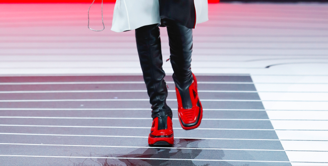 В Москве появились новые кроссовки Prada Techno