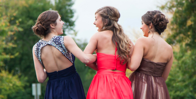 Глава Минобрнауки назвал возможную дату всероссийского онлайн-выпускного для вузов