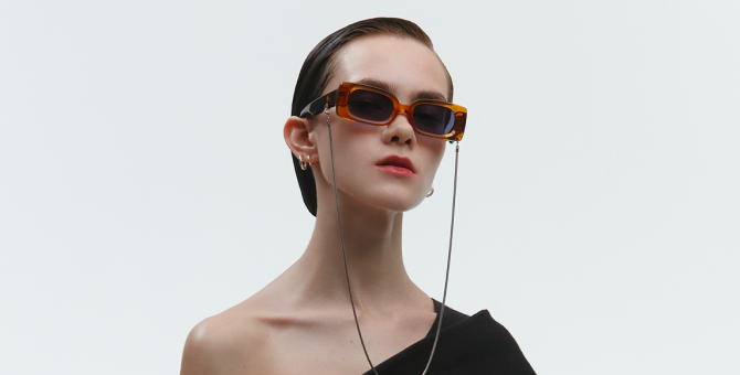 Бренд P.Y.E выпустил новую коллекцию очков со стальными цепочками