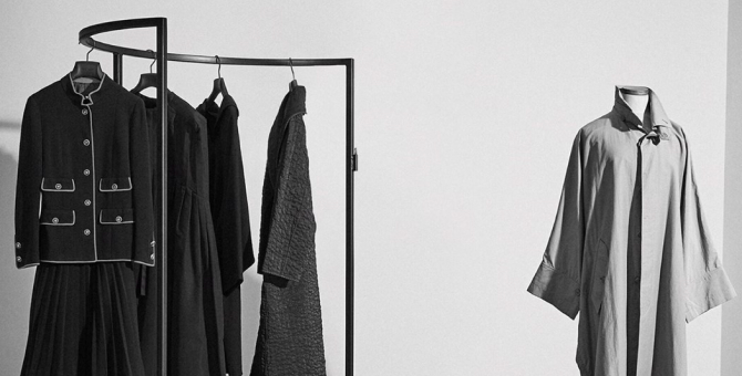 Сестры Олсен распродают вещи, вдохновлявшие их бренд The Row