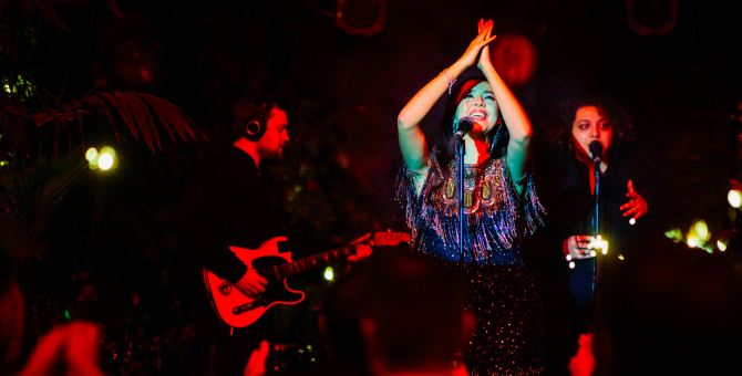 «СберПервый» выпустил фильм-концерт и новогоднюю открытку от Павла Пепперштейна