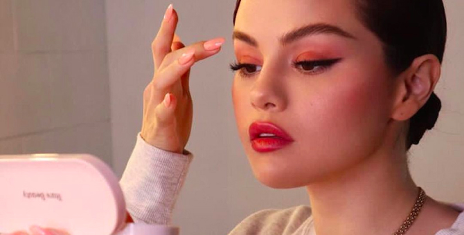 Селена Гомес запускает продажи бренда Rare Beauty в Европе и на Ближнем Востоке