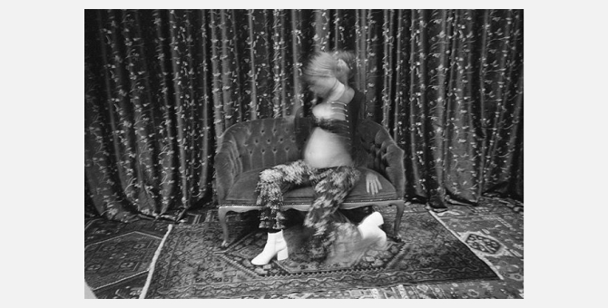 Хлоя Севиньи поделилась своими беременными снимками в инстаграме