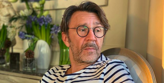Сергей Шнуров написал стихотворение о коронавирусе