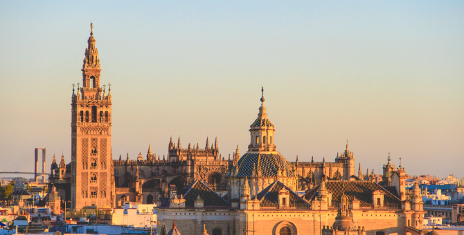 С 1 июля прибывающим в Испанию туристам не нужно будет проходить карантин