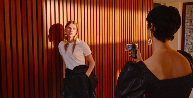 Uterqüe представил кампанию новой весенне-летней коллекции