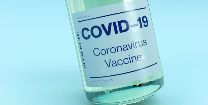 Pfizer и BioNTech снизили оценку эффективности своей антикоронавирусной вакцины до 91,3%