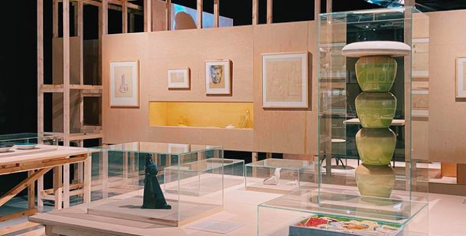 Музей Москвы выпустил видеоэкскурсию с куратором выставки о ВХУТЕМАСе