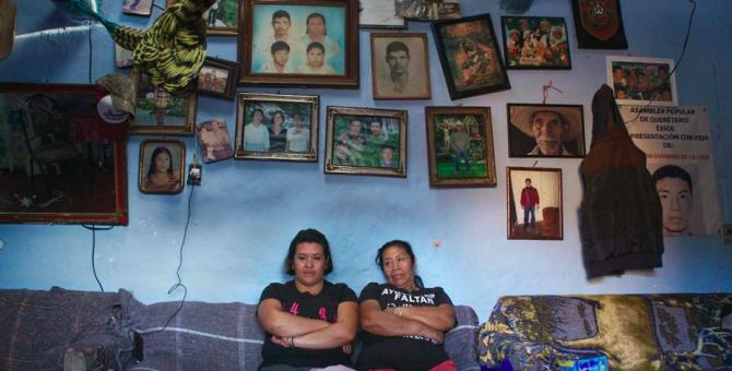 Ай Вэйвэй расследует исчезновение мексиканских подростков в трейлере документалки «Vivos»