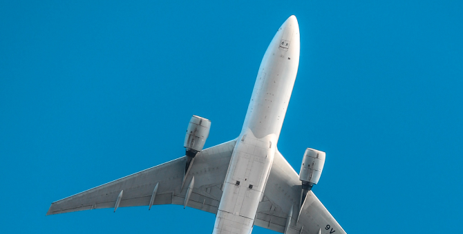 Женщинам в России могут разрешить работать авиамеханиками и обслуживать самолеты