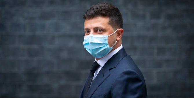 Заразившийся коронавирусом Владимир Зеленский госпитализирован