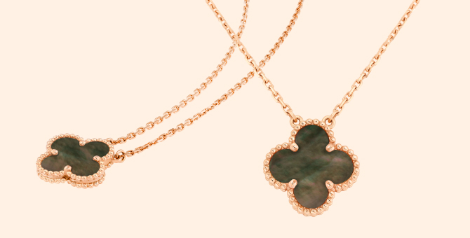 Van Cleef & Arpels дополнил коллекцию Alhambra новым украшением