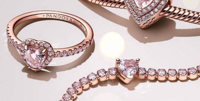 Pandora приостанавливает деятельность в России и Беларуси