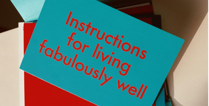 The Gentlewoman выпустил набор открыток