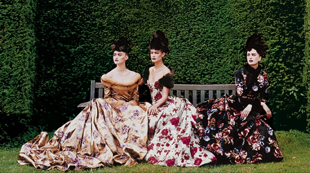 Книга о творчестве Оскара де ла Рента