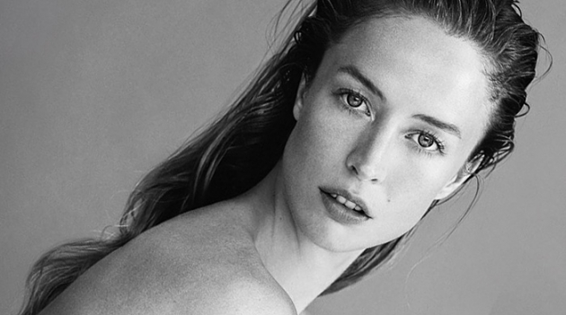 Ракель Циммерман стала лицом нового аромата Narciso Rodriguez