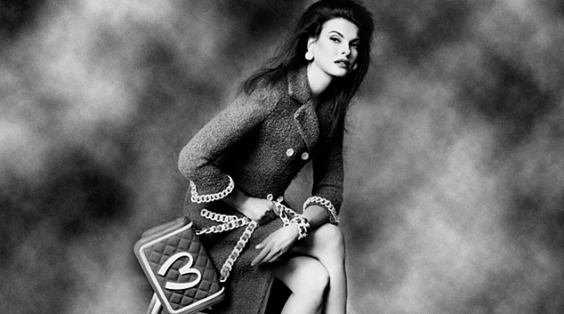 Линда Евангелиста стала лицом Moschino