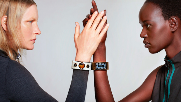 \"Умный\" браслет MICA компании Intel и Opening Ceremony
