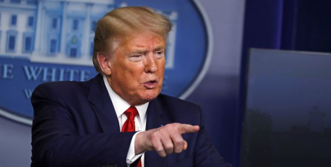 Twitter навсегда заморозил аккаунт Трампа