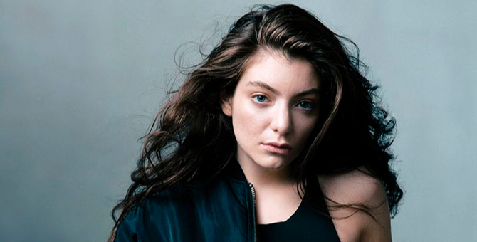 Певица Lorde откладывает выход нового альбома из-за смерти своей собаки