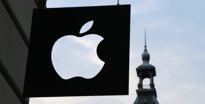 Apple подала заявки на регистрацию товарных знаков для VR-гарнитуры