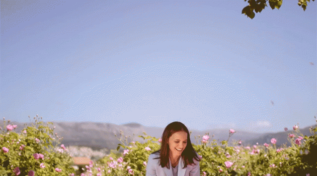 Натали Портман в розовых полях Dior