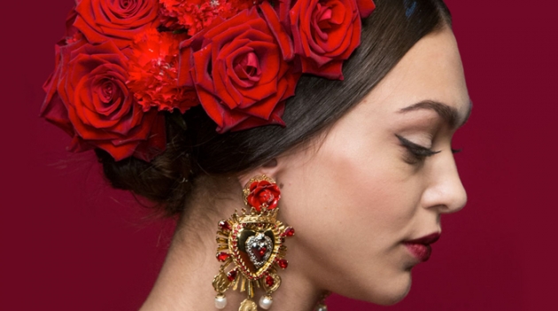 Красота в деталях: образ с показа Dolce & Gabbana