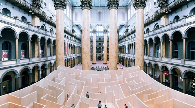 Огромный \"лабиринт-сад\" открылся в Вашингтоне