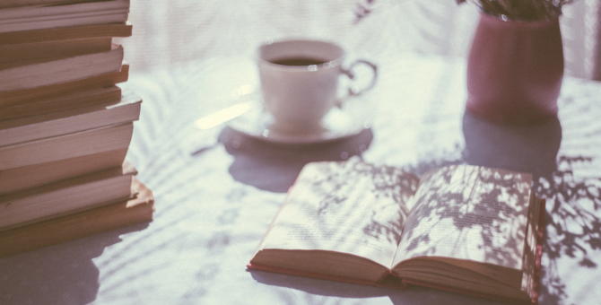 «Букмейт» исследовал, как изменились любовные романы и представления о красоте с XIX века