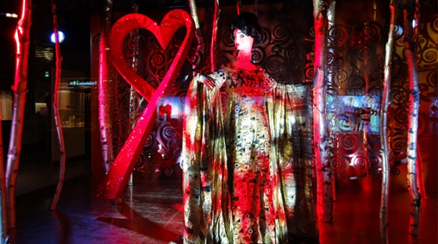 Шарлиз Терон и Жан-Поль Готье отправятся на Life Ball