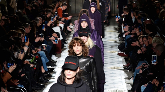 Vetements вошел в расписание кутюрной недели моды
