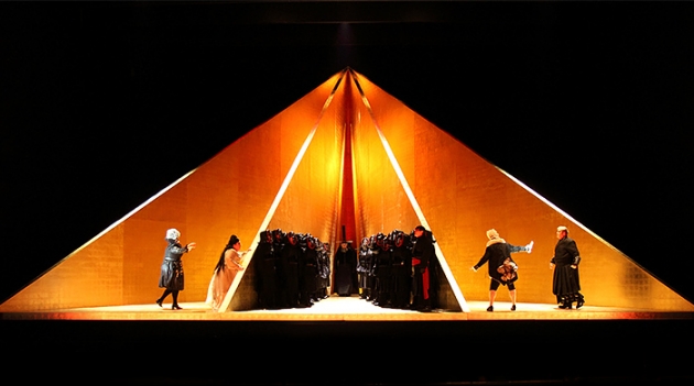 Аниш Капур создал декорации к опере \"Тристан и Изольда\"