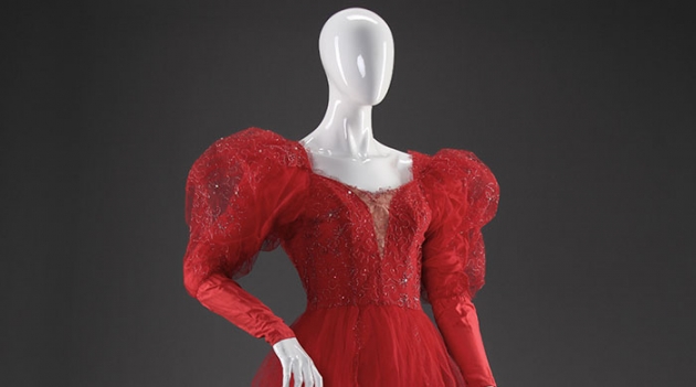 В ГУМе открылась выставка \"Звездный гардероб\"