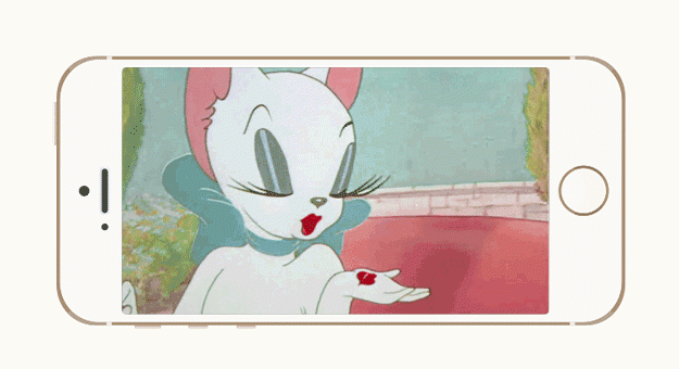 В Великобритании придумали устройство для передачи поцелуя через смартфон