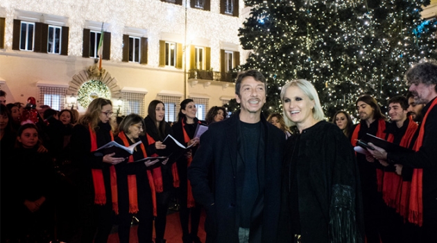 Рождественская елка от Valentino в Риме