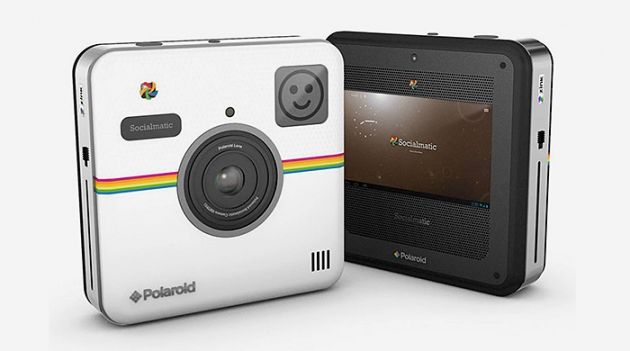 Новая мгновенная фотокамера Polaroid Socialmatic