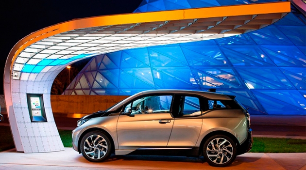 EIGHT представили зарядные станции для BMW i3 и BMW i8