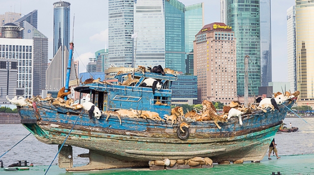 \"Девятый вал\": корабль-инсталляция в Шанхае