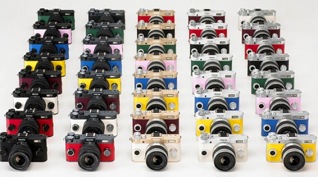 Компактная камера Ricoh Pentax Q-S1 со сменной оптикой