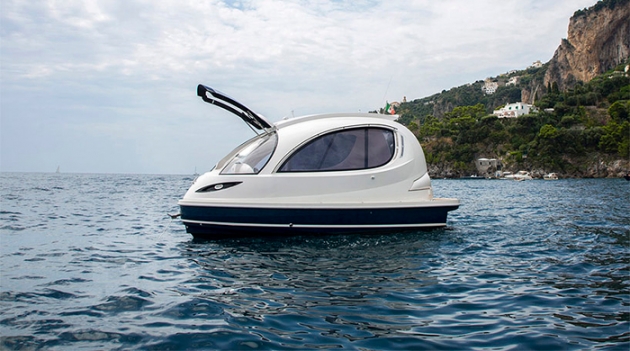 Мини-яхта Jet Capsule