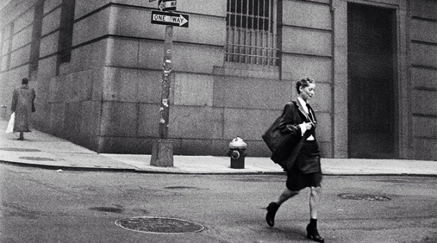 DKNY остался без PR Girl