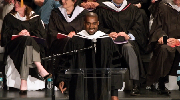Канье Уэсту присвоили докторскую степень