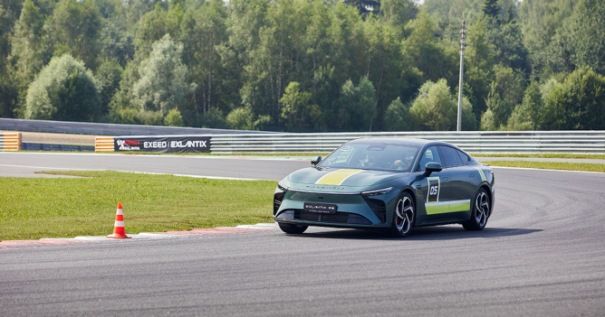 В России состоялся официальный старт продаж Exeed Exlantix ES